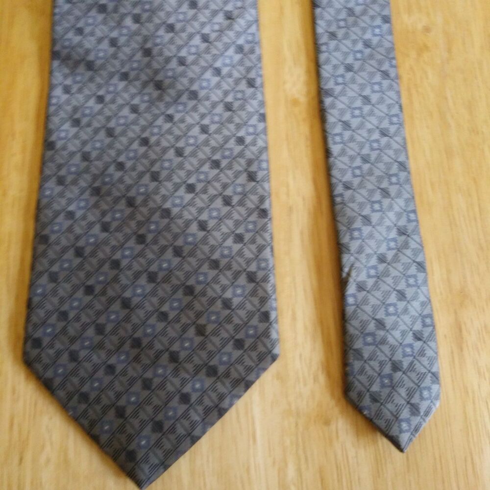 Van Heusen Silk Tie Made in USA Grey with Black Pattern